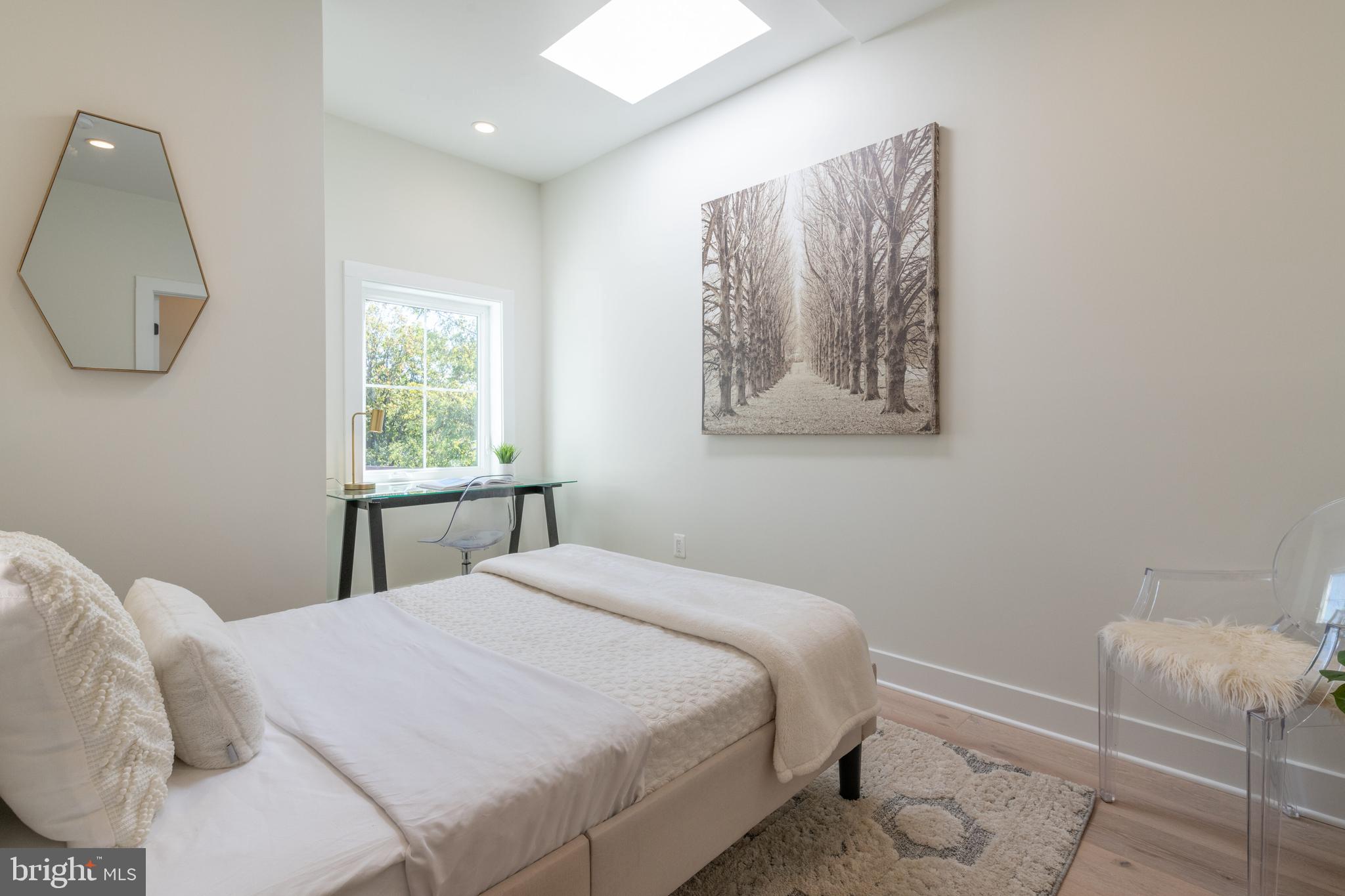 1011 18th Street Northeast, Unit PH7 Washington, DC 20002 - Photo 23 of 32 Bedroom 2