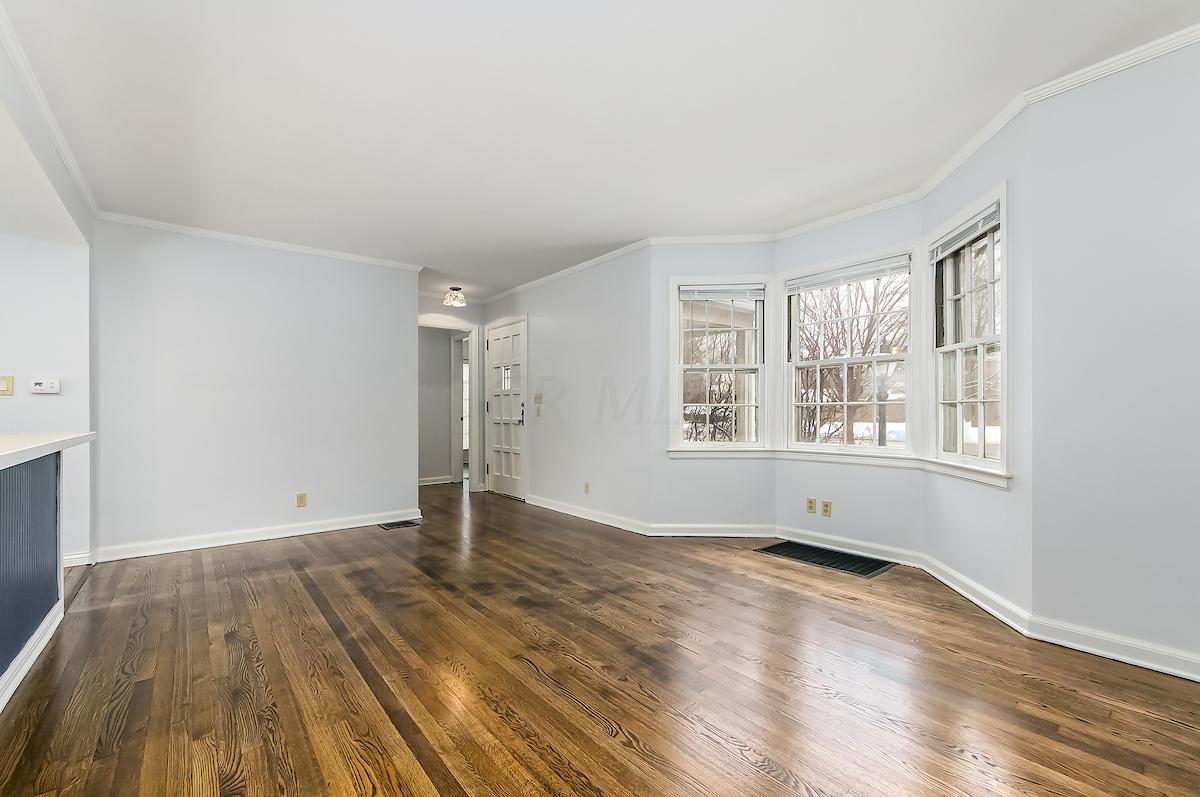 1026 South Cassingham Road Columbus, OH 43209 - Photo 8 of 39