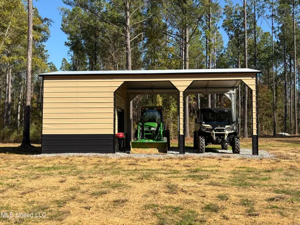 $599,000 | 773 Permenter Road, Camden, MS 39045