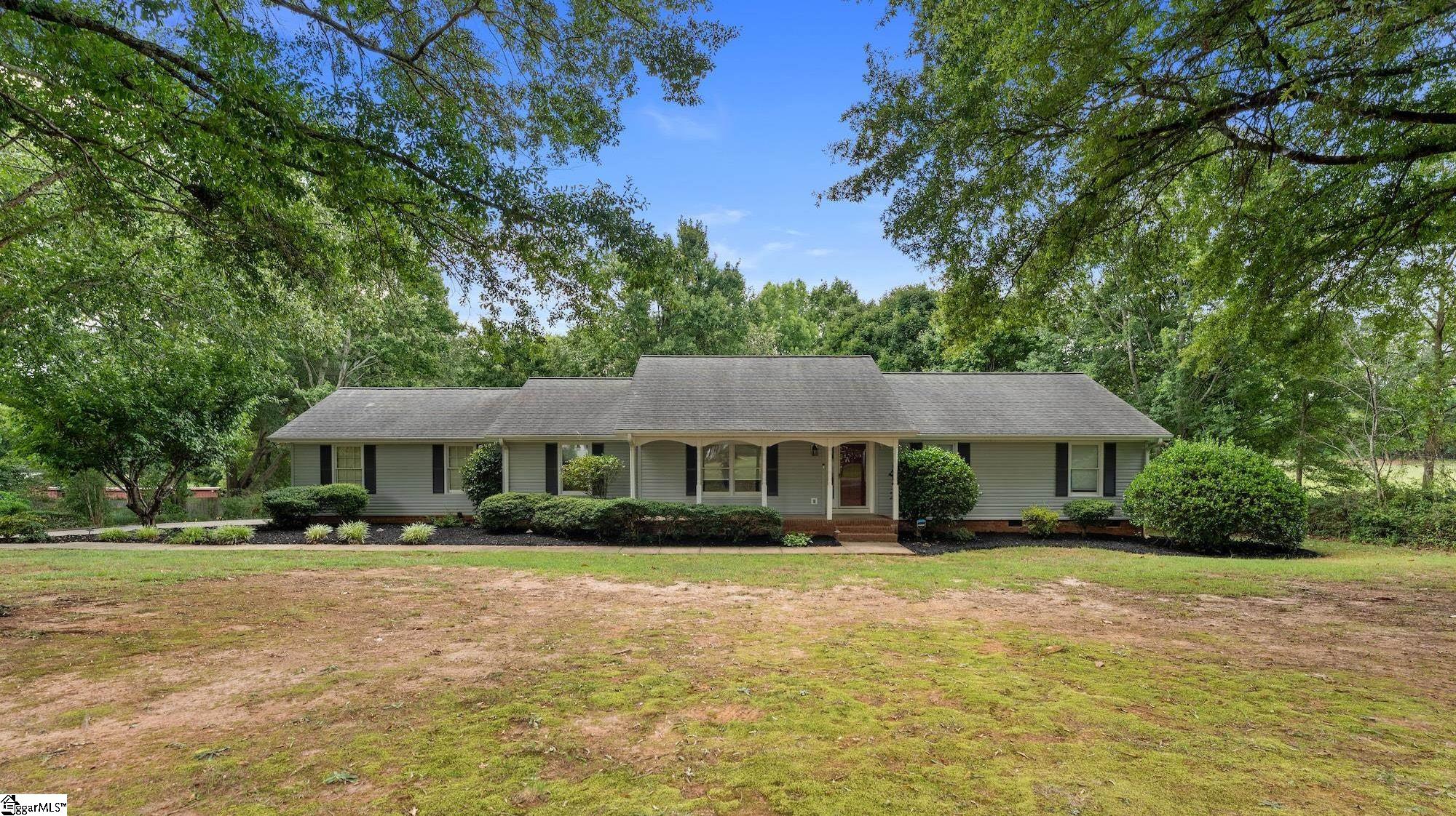 1014 East Queen Street Pendleton, SC 29670 - Photo 1 of 44