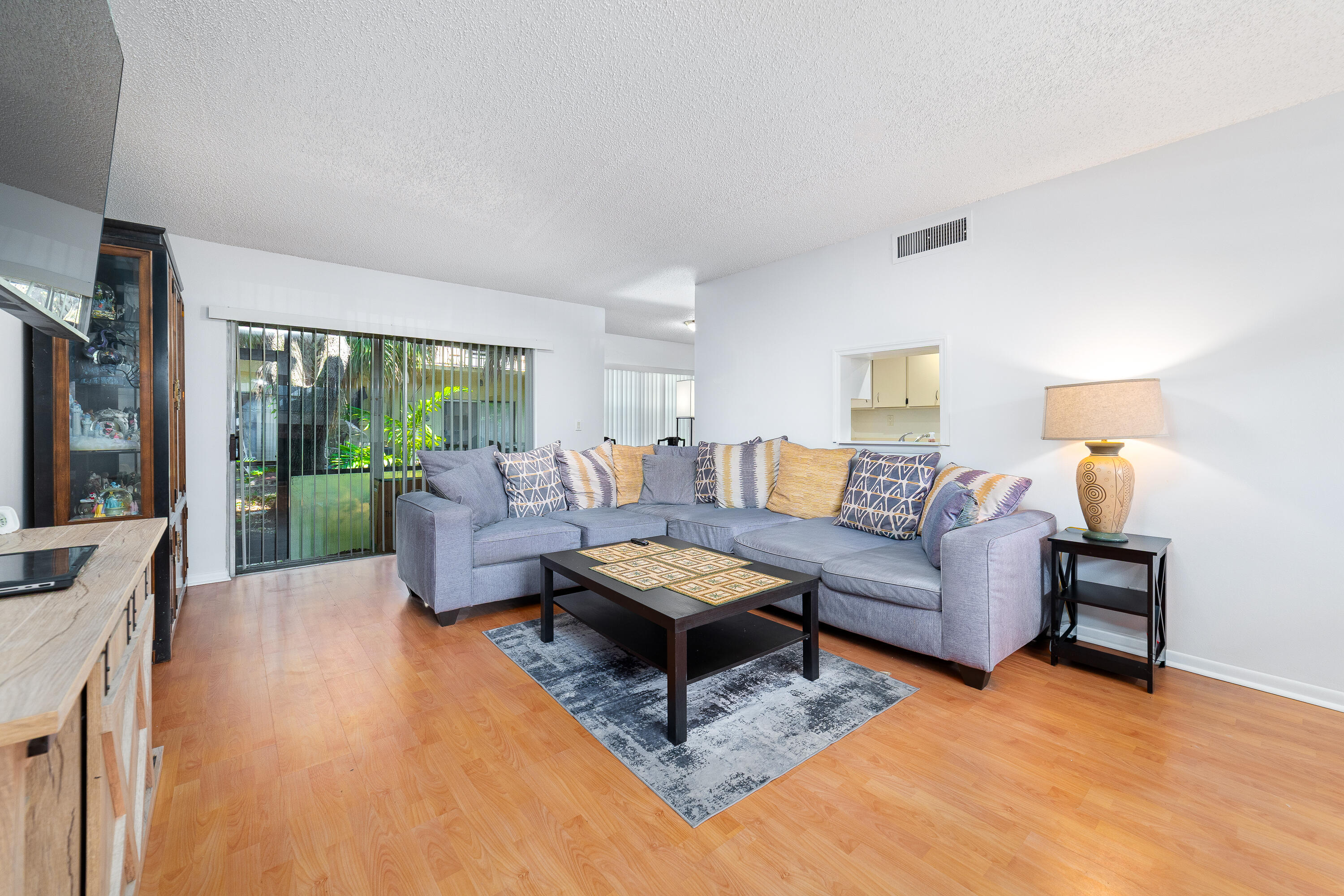8968 West Sample Road, Unit 101 Coral Springs, FL 33065 - Photo 7 of 29 DSC08071