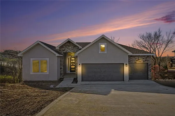 $725,000 | 5021 Bradshaw Street, Shawnee, KS 66216