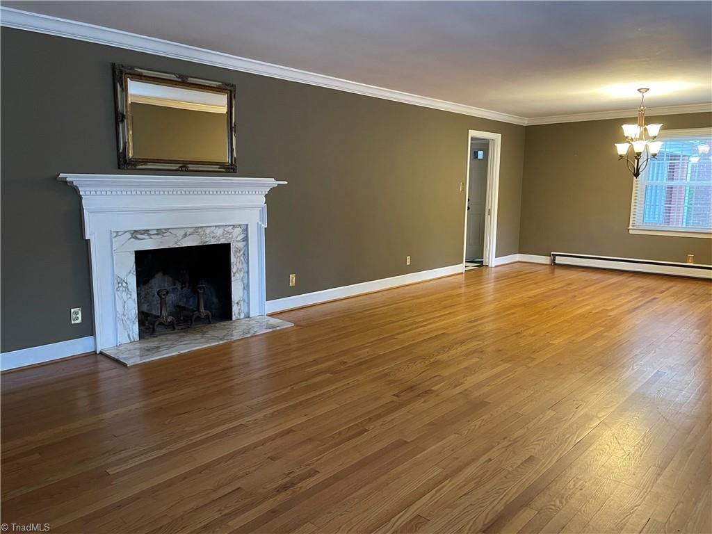 354 Robin Road Mount Airy, NC 27030 - Photo 3 of 11 Living room