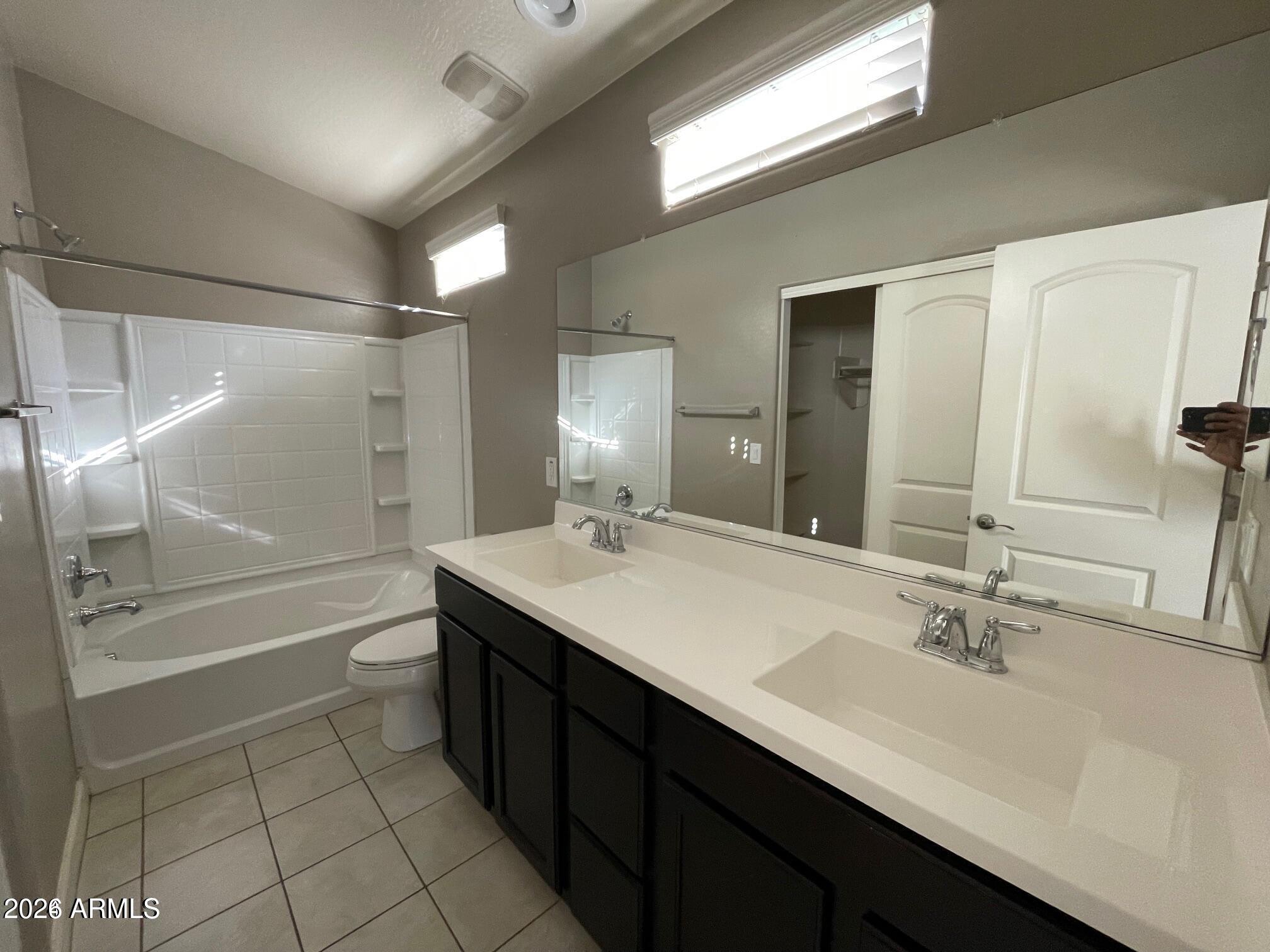 2150 West Alameda Road, Unit 2135 Phoenix, AZ 85085 - Photo 6 of 14 2135_06