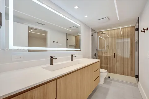 $355,000 | 3401 North Country Club Drive, Unit 619, Aventura, FL 33180