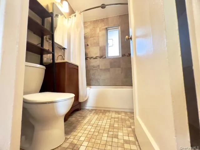 $359,000 | 216-37 68th Avenue, Unit 2 | Oakland Gardens