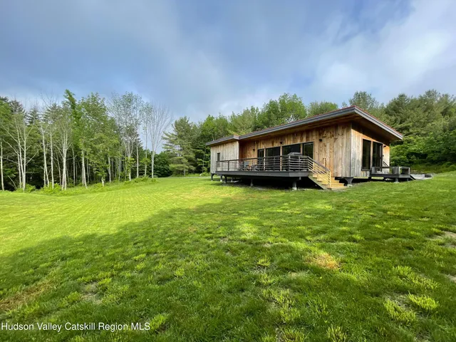a view of deck with patio
