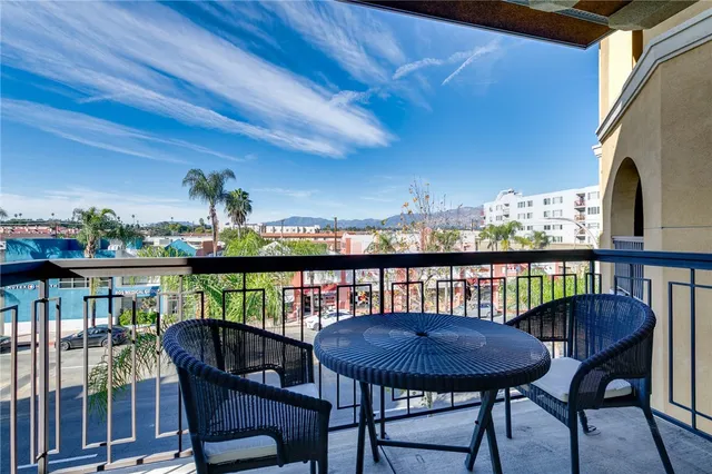 $788,000 | 408 West Main Street, Unit 2G, Alhambra, CA 91801