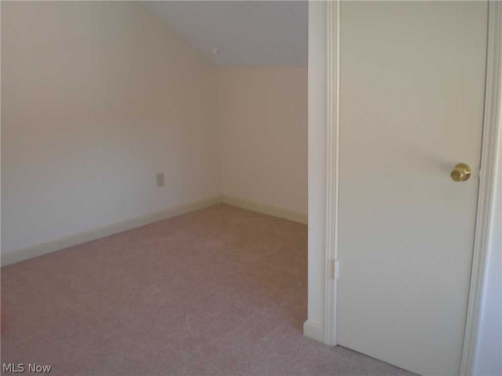 3566 Pennington Road Cleveland, OH 44120 - Photo 17 of 21
