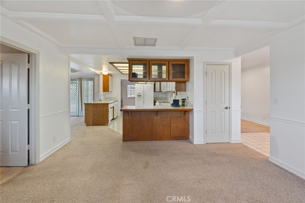 57622 Sierra Way Yucca Valley, CA 92284 - Photo 54 of 75 a view of kitchen with refrigerator and window