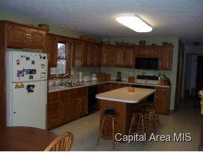 3116 Catalpa Drive Springfield, IL 62712 - Photo 3 of 17 Gallery Image 3