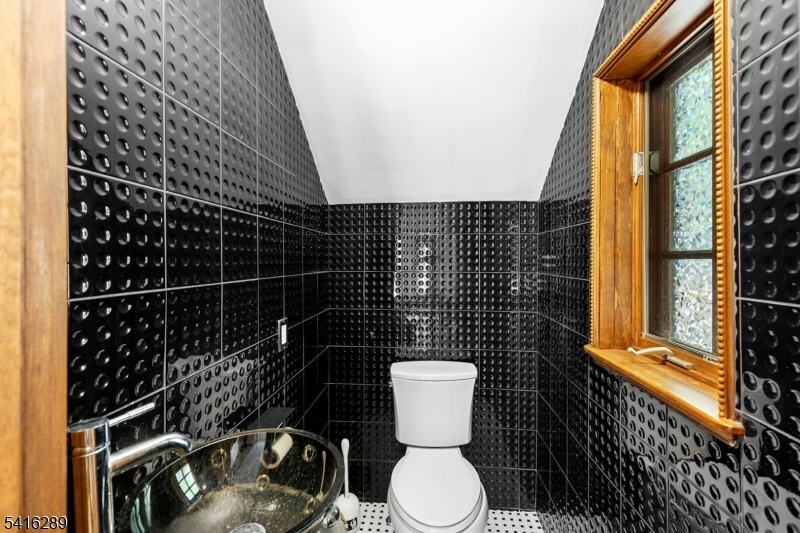 50 Rock Spring Road West Orange, NJ 07052 - Photo 11 of 44