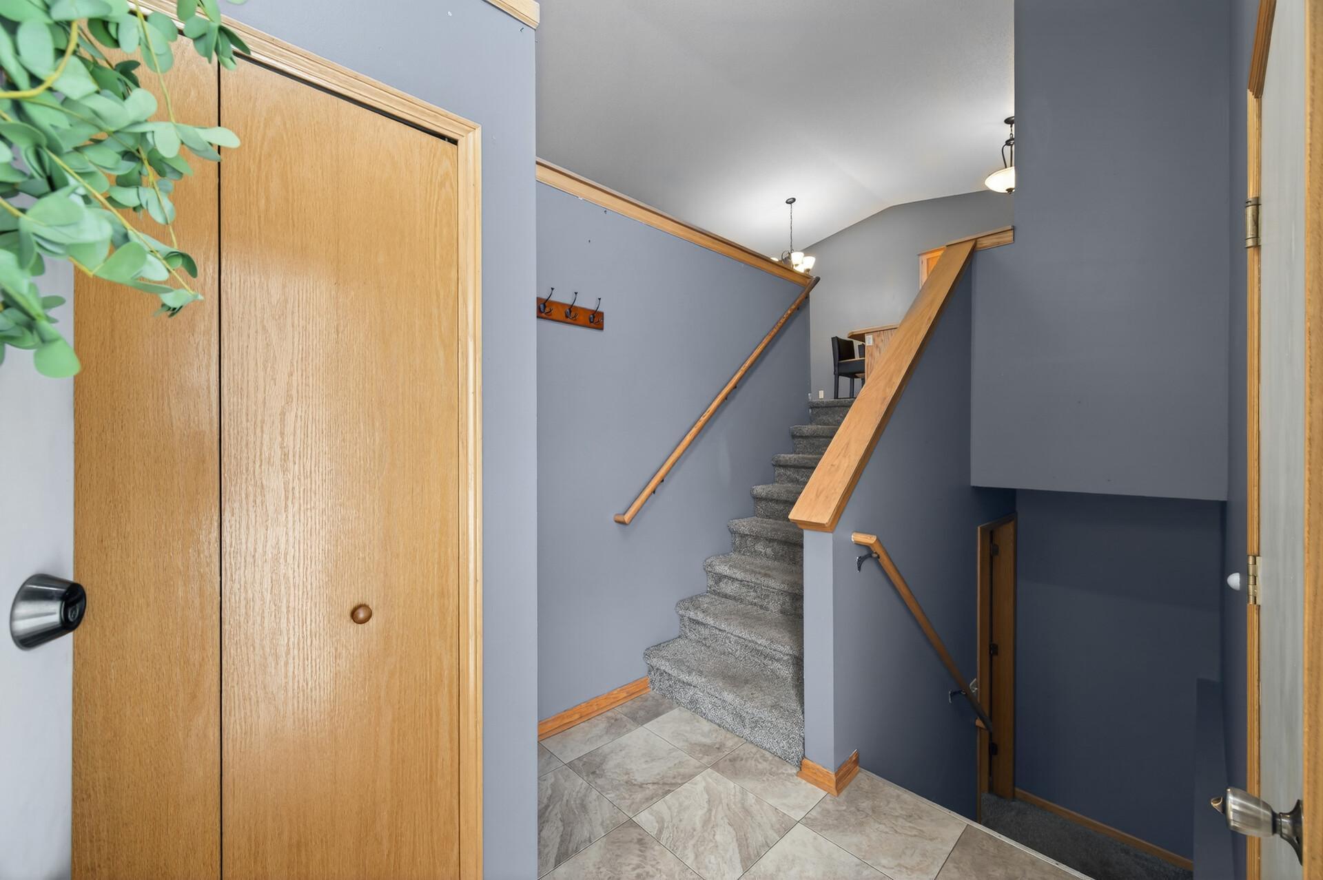 6214 Mill Run Road Monticello, MN 55362 - Photo 11 of 25