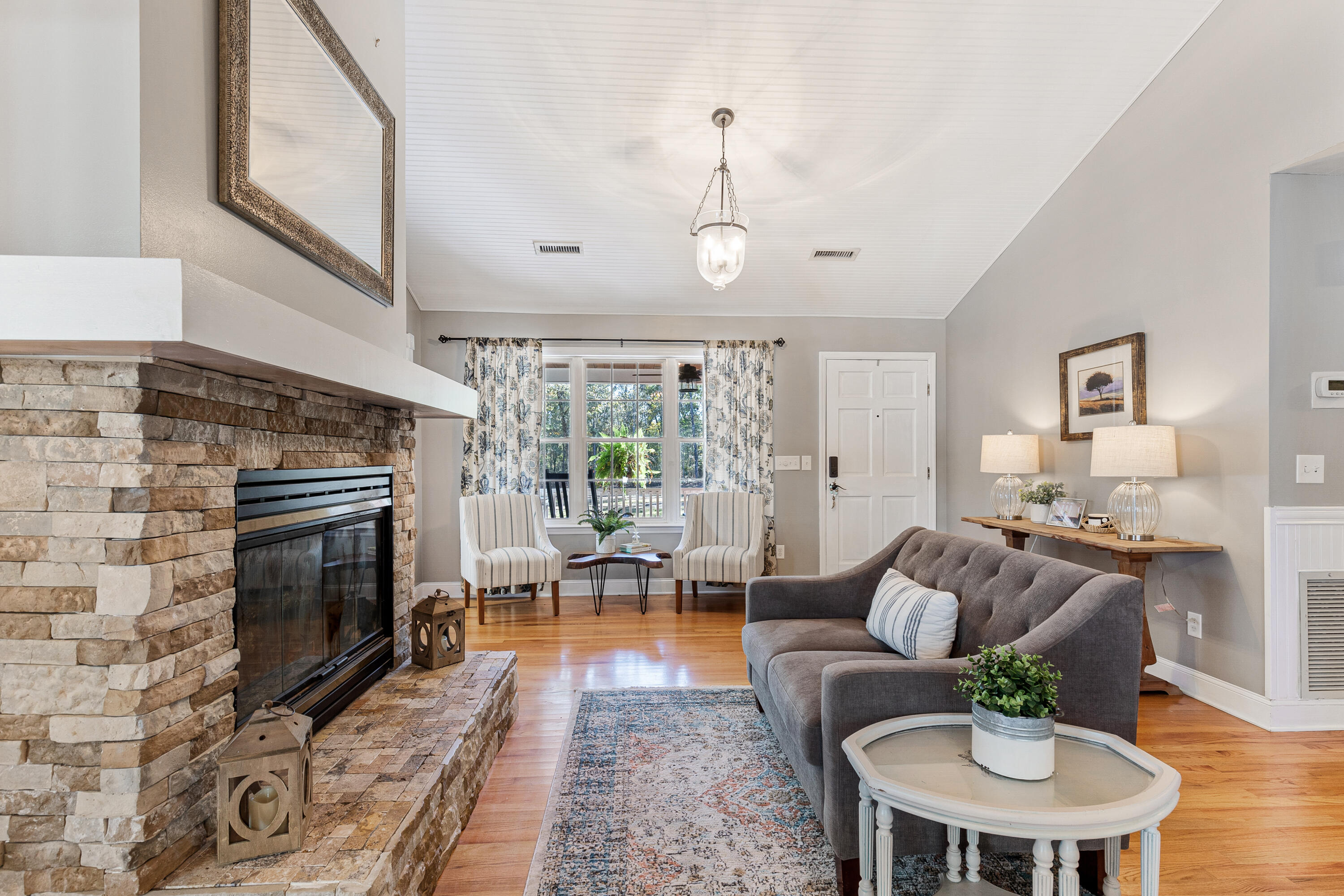 6288 Old Jacksonboro Road Ravenel, SC 29470 - Photo 12 of 78 6288OldJacksonboro- KeenEyeMarketing0011