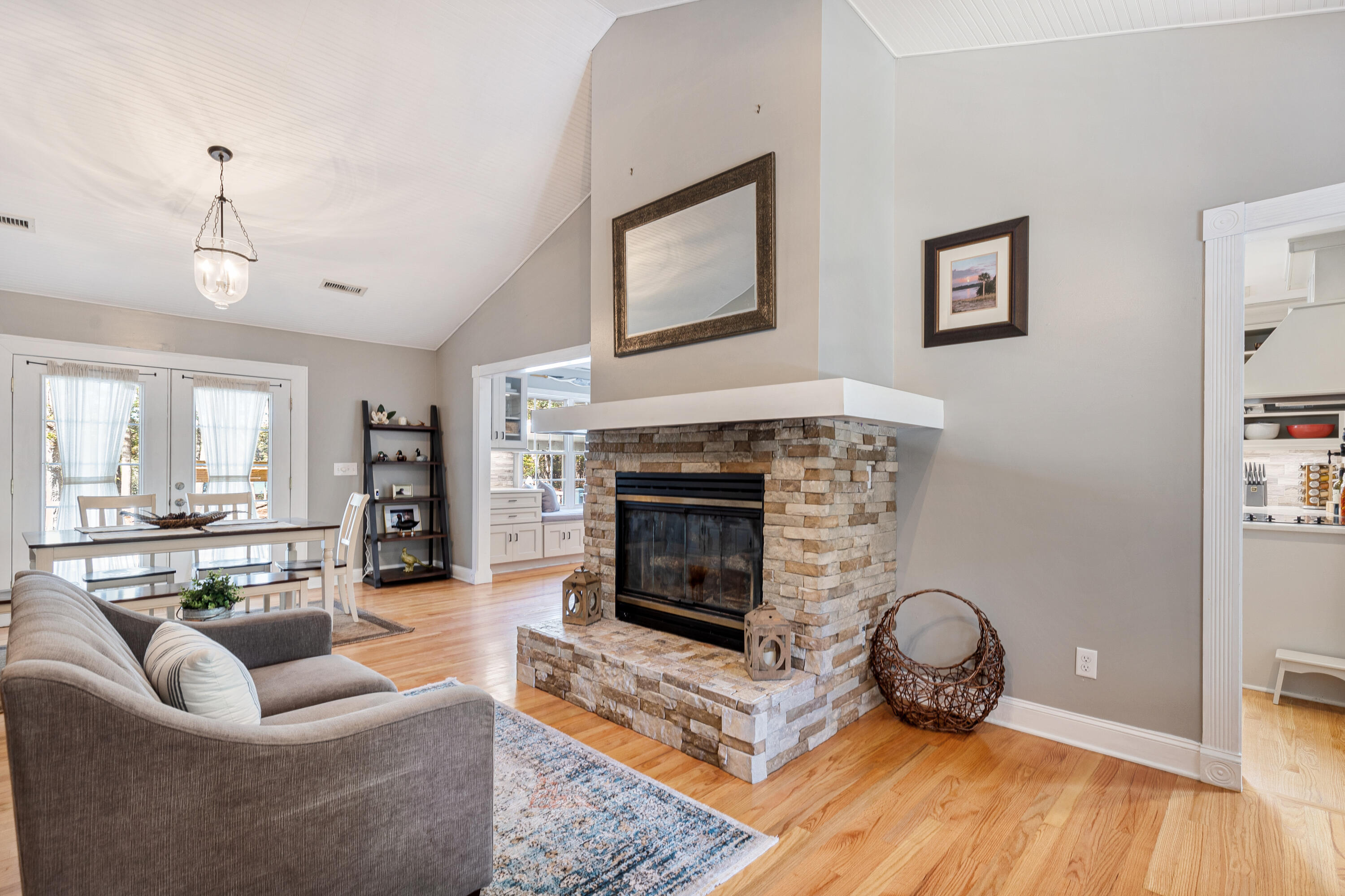 6288 Old Jacksonboro Road Ravenel, SC 29470 - Photo 13 of 78 6288OldJacksonboro- KeenEyeMarketing0012