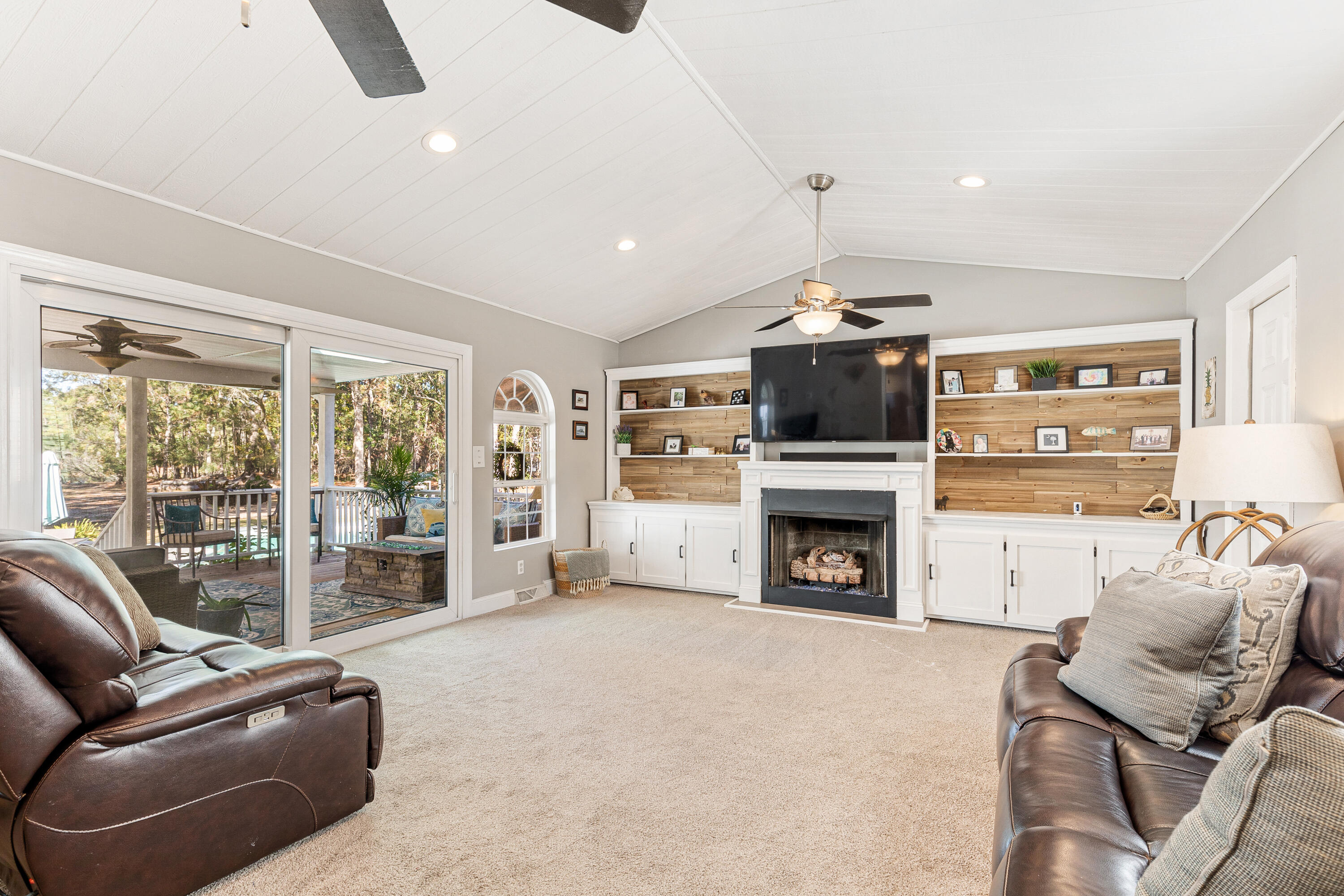 6288 Old Jacksonboro Road Ravenel, SC 29470 - Photo 27 of 78 6288OldJacksonboro- KeenEyeMarketing0026