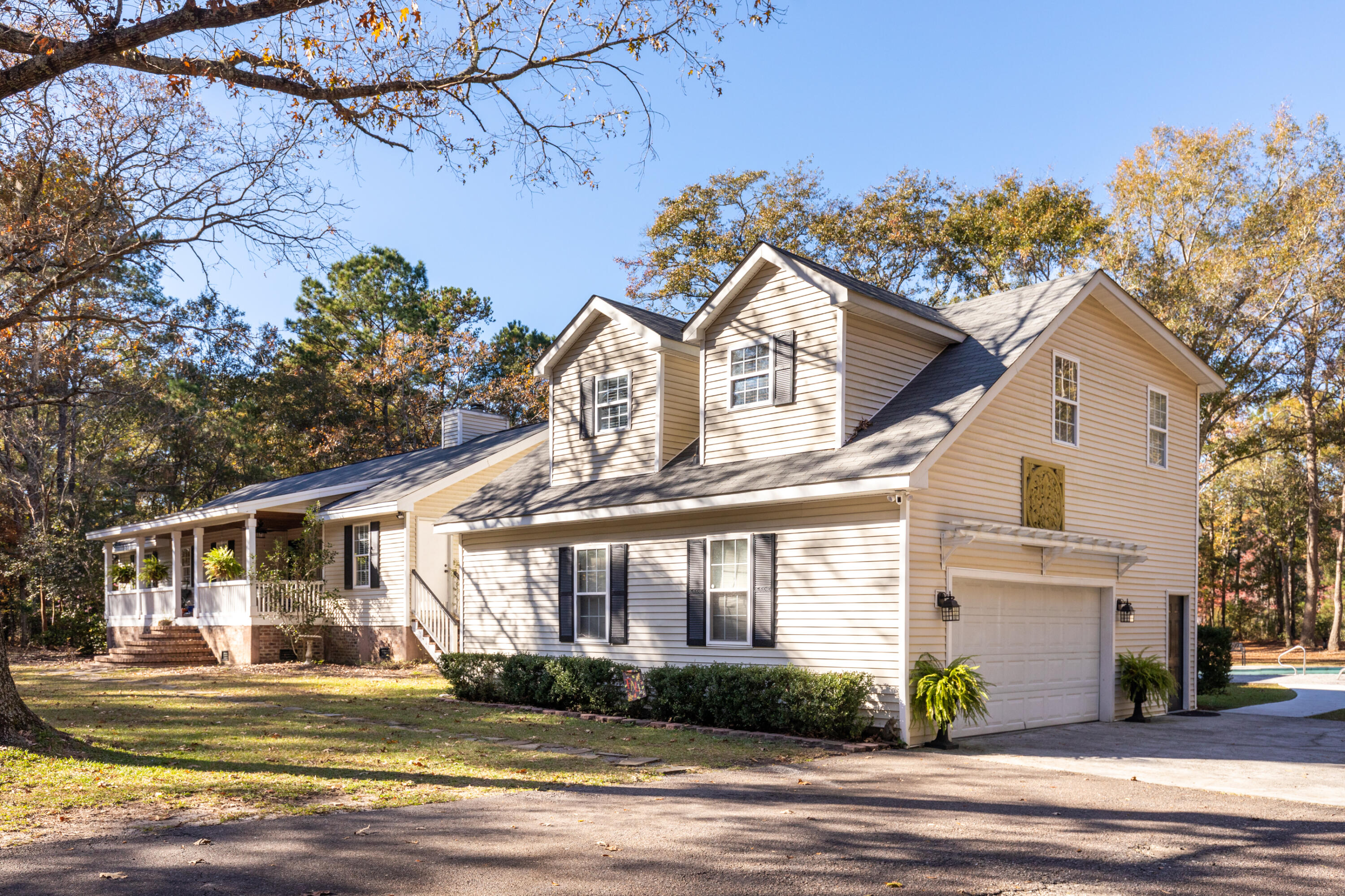 6288 Old Jacksonboro Road Ravenel, SC 29470 - Photo 5 of 78 6288OldJacksonboro- KeenEyeMarketing0002