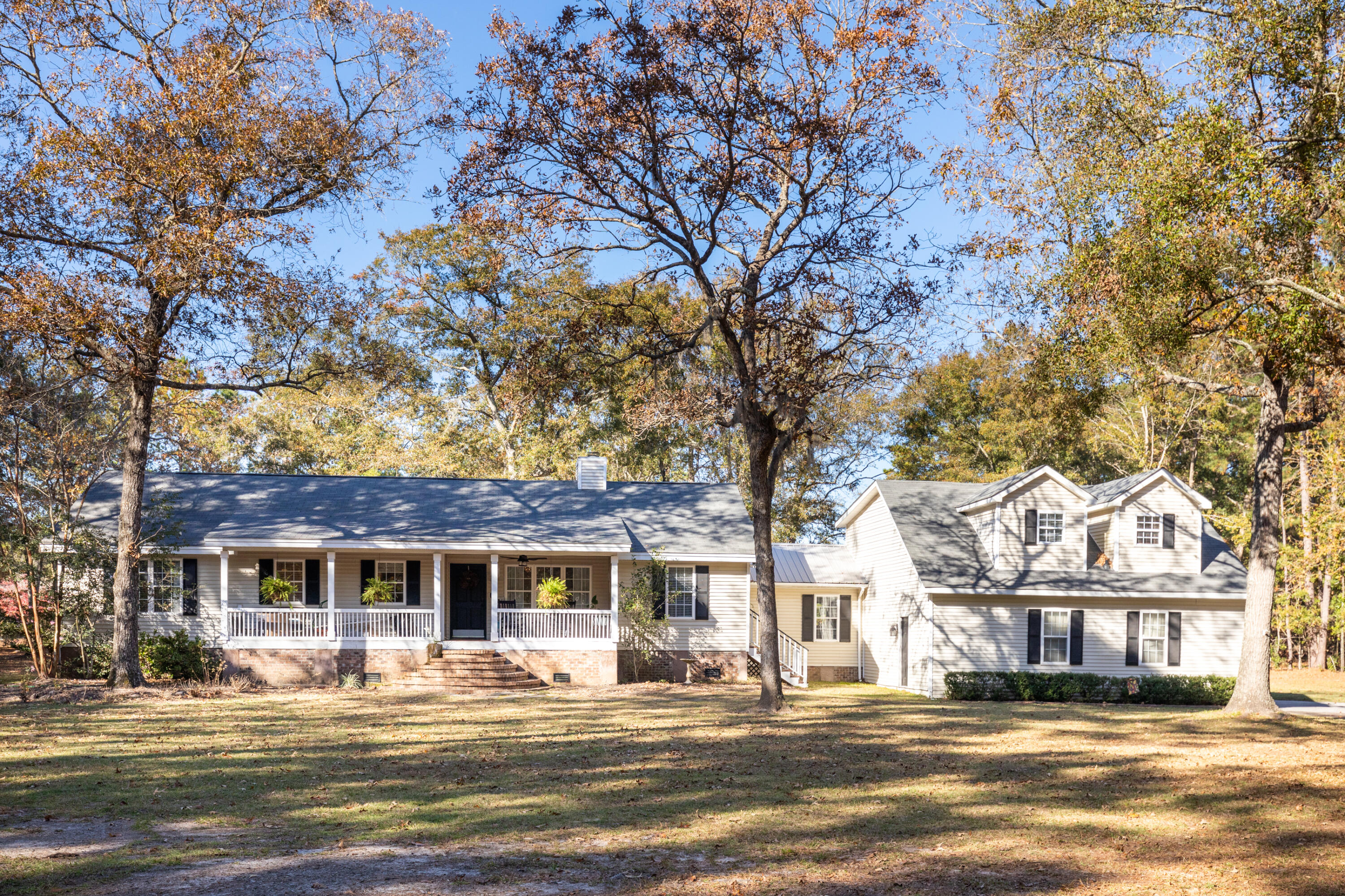 6288 Old Jacksonboro Road Ravenel, SC 29470 - Photo 6 of 78 6288OldJacksonboro- KeenEyeMarketing0003