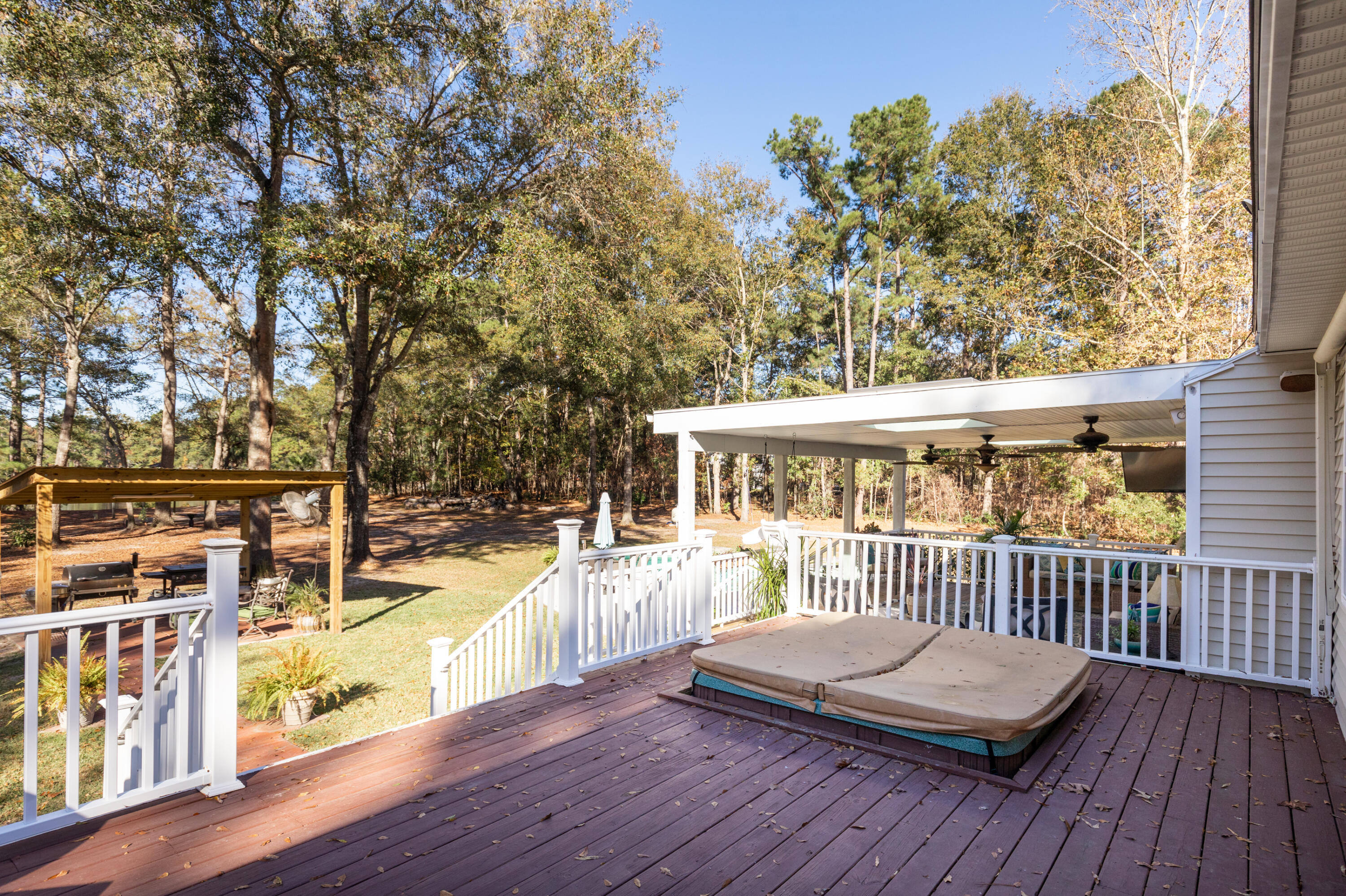 6288 Old Jacksonboro Road Ravenel, SC 29470 - Photo 52 of 78 6288OldJacksonboro- KeenEyeMarketing0053
