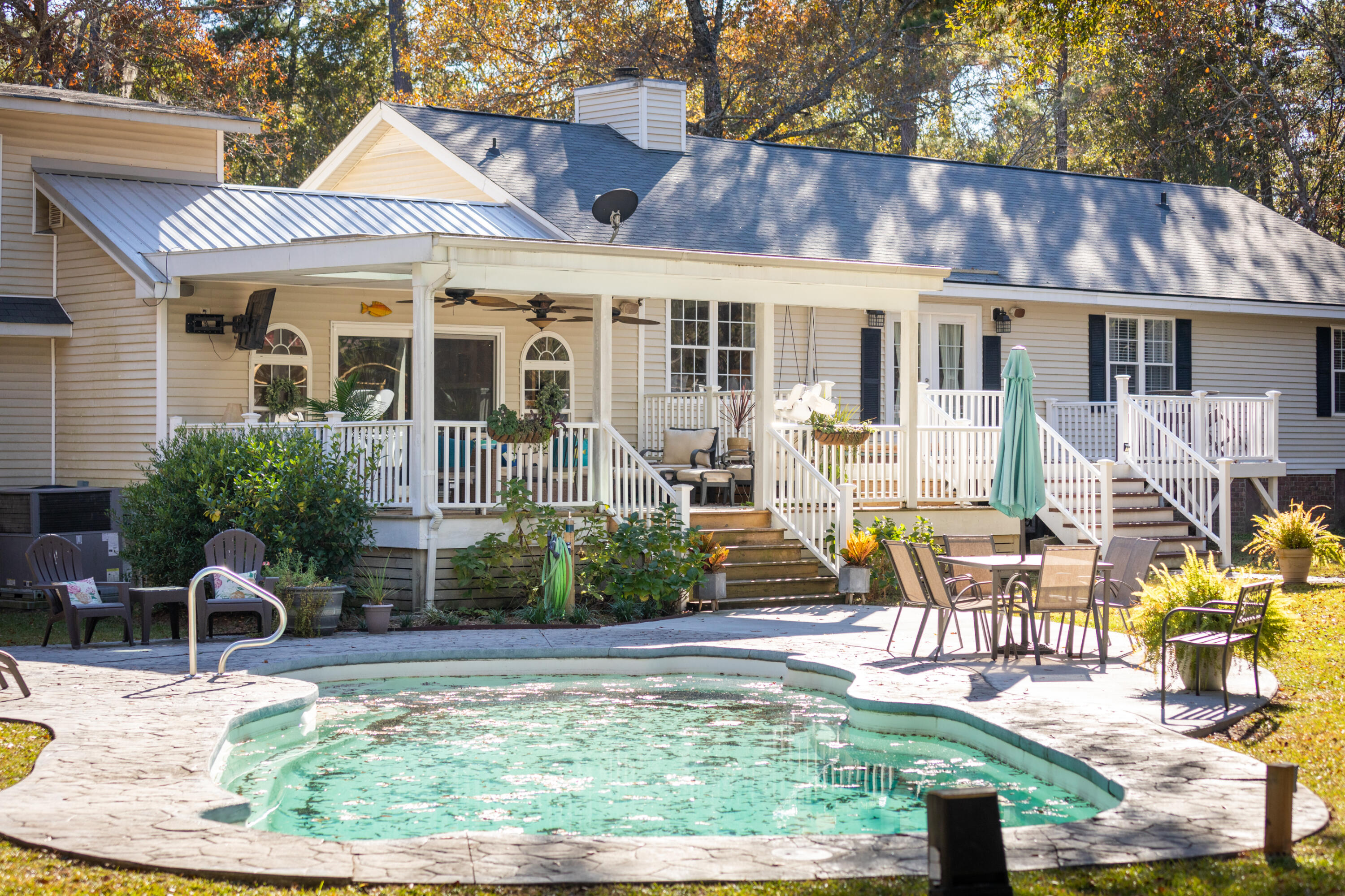 6288 Old Jacksonboro Road Ravenel, SC 29470 - Photo 55 of 78 6288OldJacksonboro- KeenEyeMarketing0056