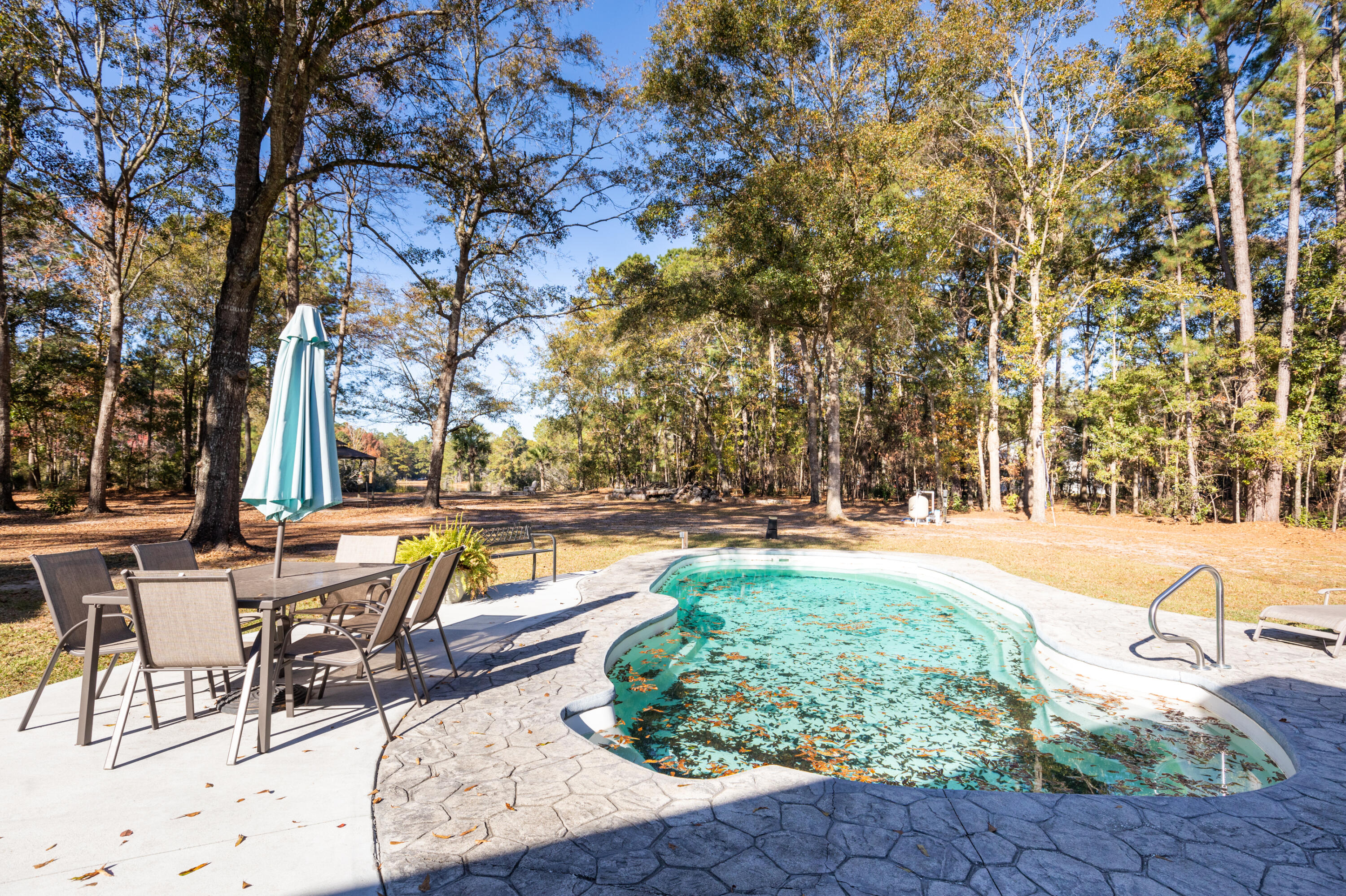 6288 Old Jacksonboro Road Ravenel, SC 29470 - Photo 56 of 78 6288OldJacksonboro- KeenEyeMarketing0057