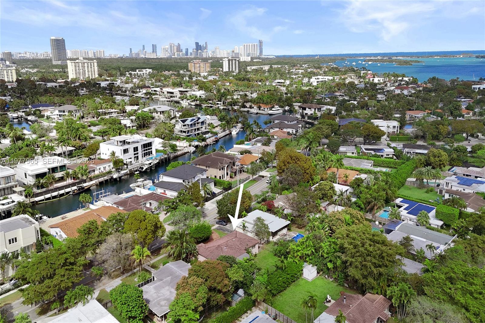2060 Keystone Boulevard North Miami, FL 33181 - Photo 11 of 29