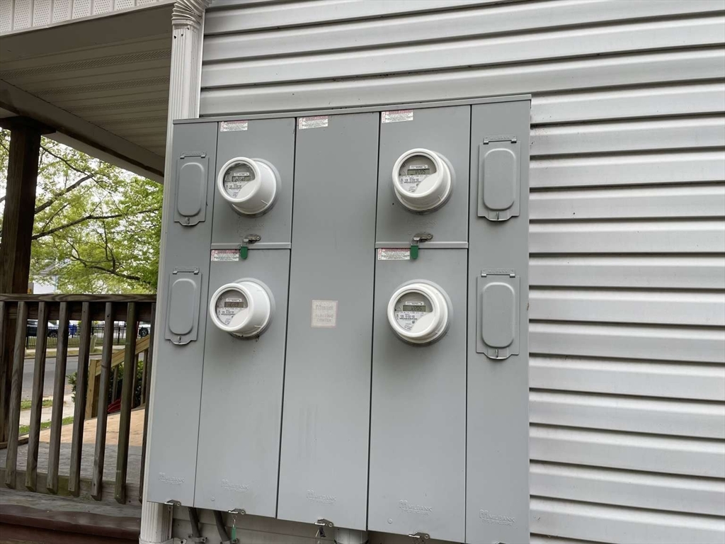 16-18 Alderman Street Springfield, MA 01108 - Photo 19 of 20 Gallery Image 19