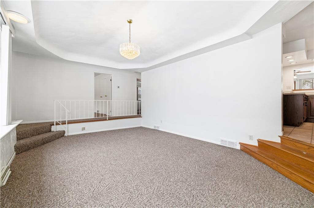 2161 Bull Creek Road Tarentum, PA 15084 - Photo 9 of 32 a view of livingroom with furniture