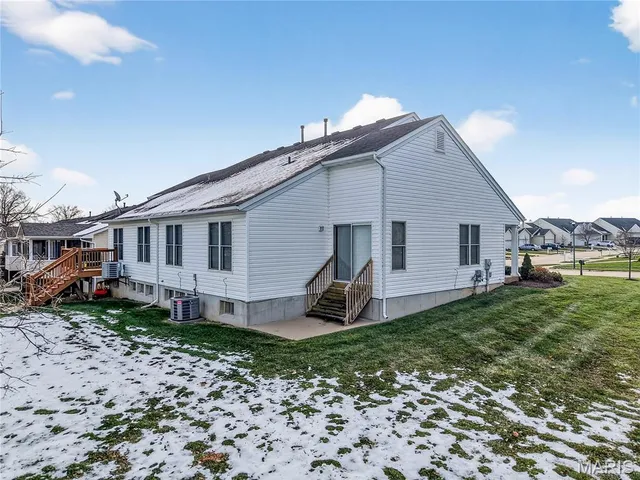 $265,000 | 127 Maryland Drive, Unit 89A, O'Fallon, MO 63366