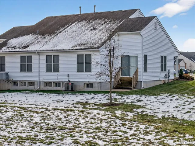 $265,000 | 127 Maryland Drive, Unit 89A, O'Fallon, MO 63366