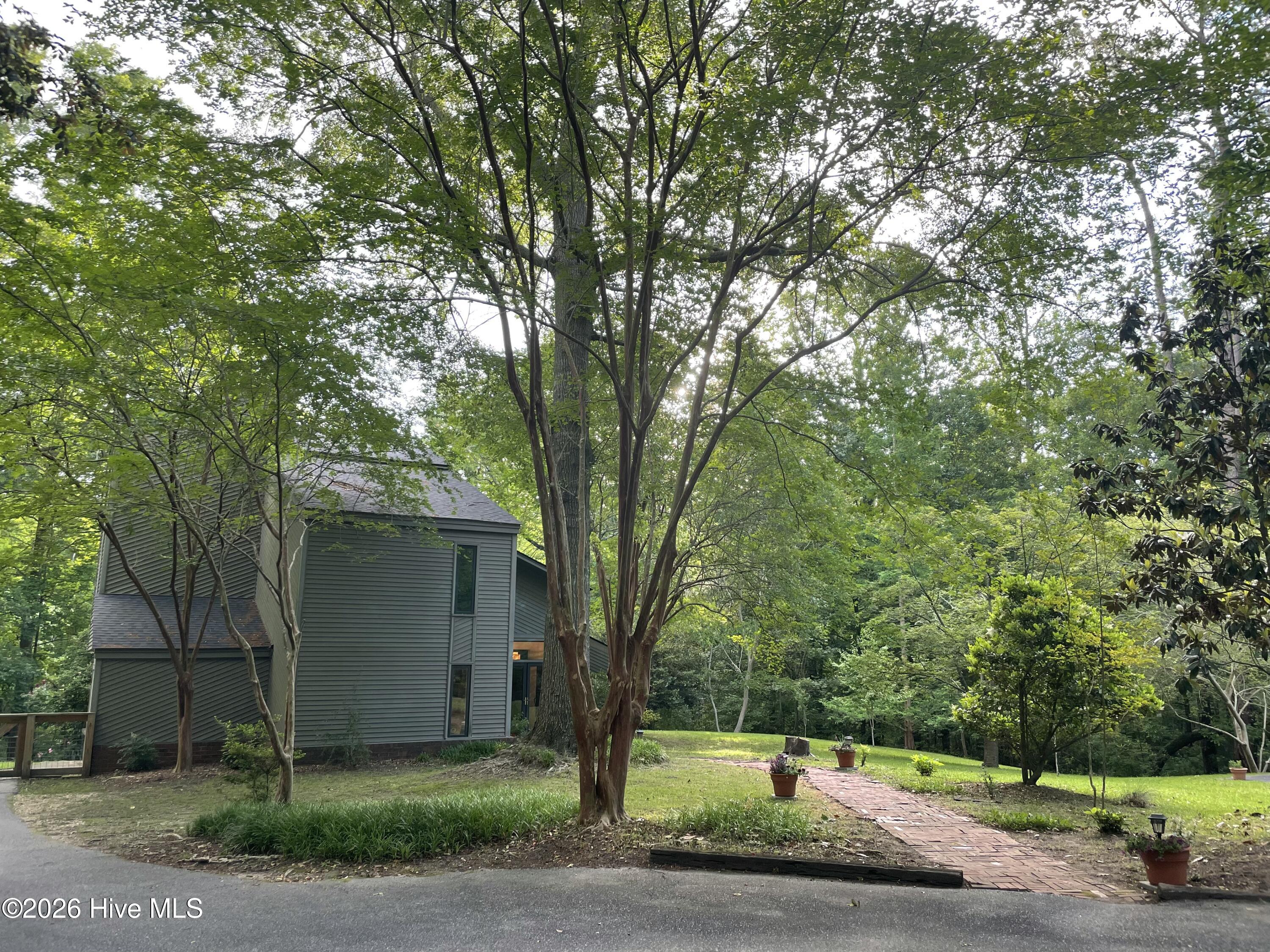 127 Hampton Drive Washington, NC 27889 - Photo 5 of 78 IMG_7804