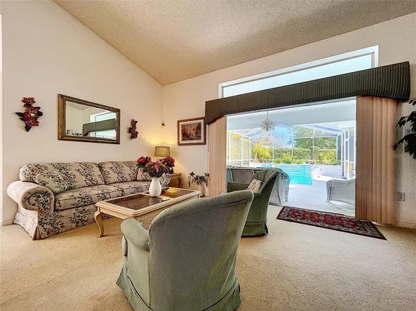 $1,995 | 9408 New Orleans Drive, Weeki Wachee, FL 34613