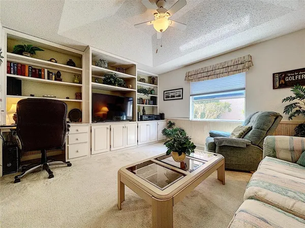 $1,995 | 9408 New Orleans Drive, Weeki Wachee, FL 34613