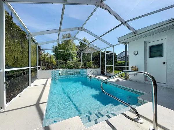 $1,995 | 9408 New Orleans Drive, Weeki Wachee, FL 34613