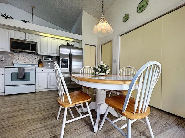 $1,995 | 9408 New Orleans Drive, Weeki Wachee, FL 34613