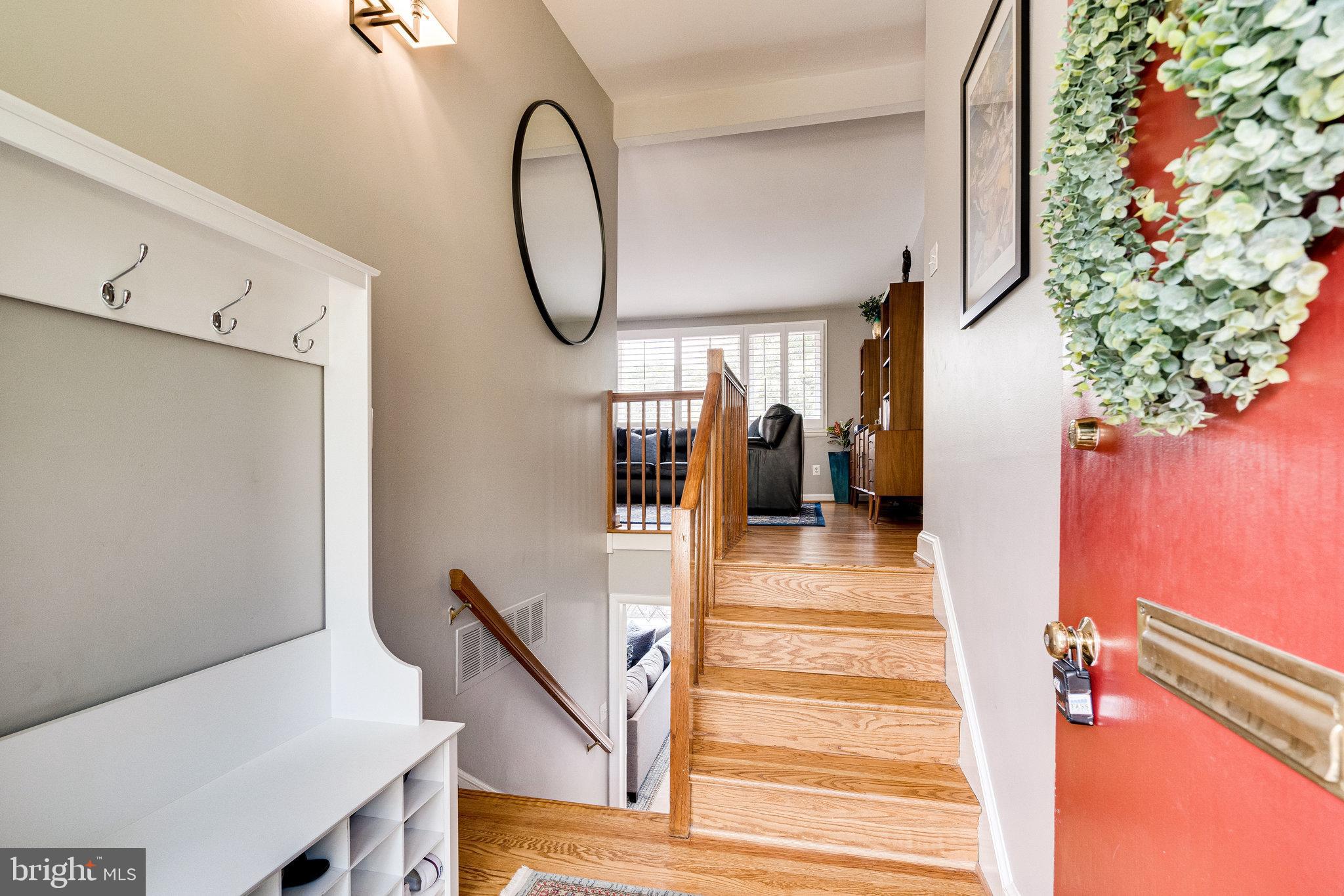2930 Viewpoint Road Alexandria, VA 22314 - Photo 3 of 47 Gallery Image 3