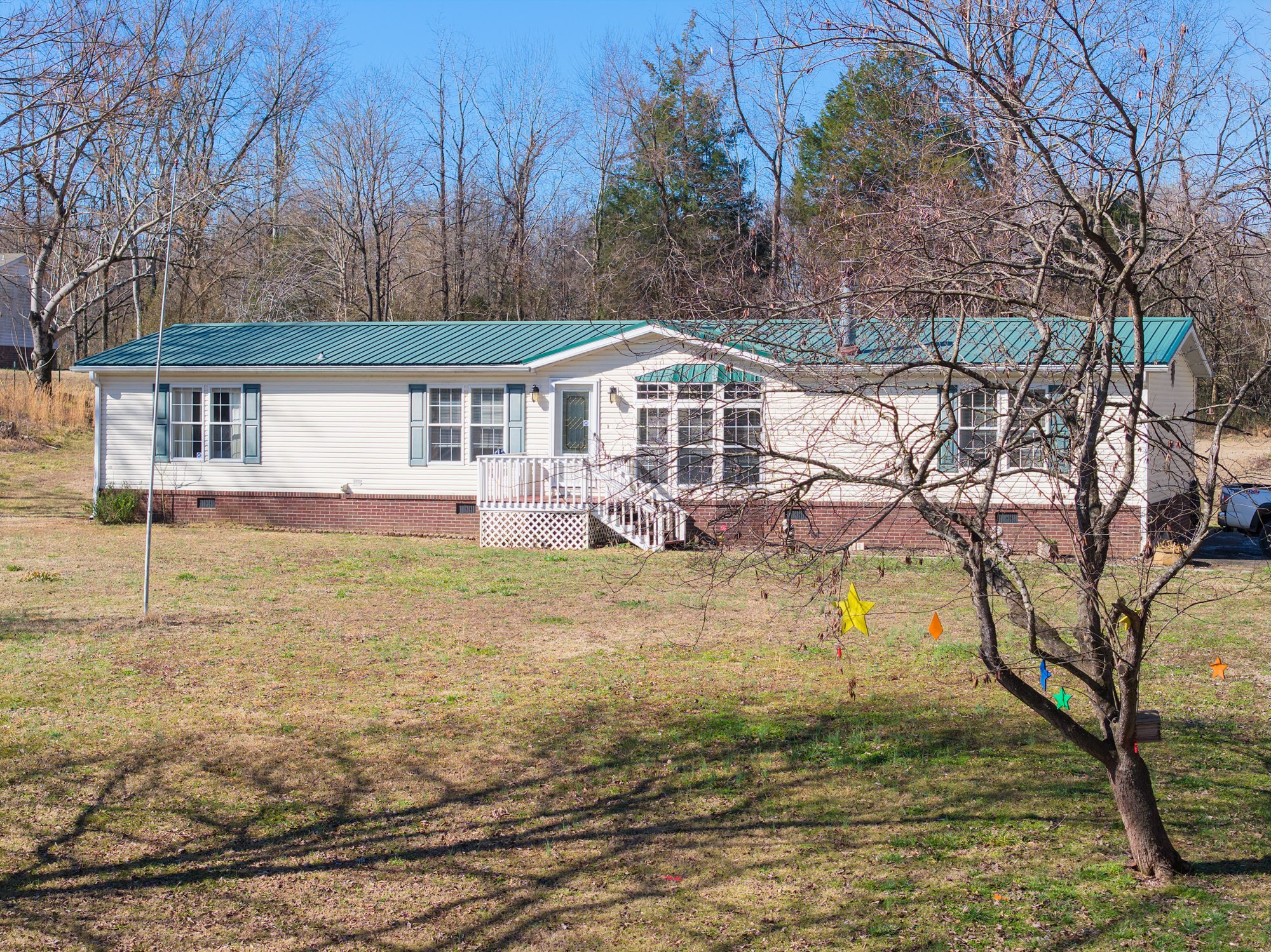419 Hughes Road East Jackson, TN 38305 - Photo 5 of 37 Gallery Image 5