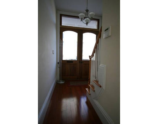 30 Spring Street, Unit 1 Cambridge, MA 02141 - Photo 2 of 8 Gallery Image 2