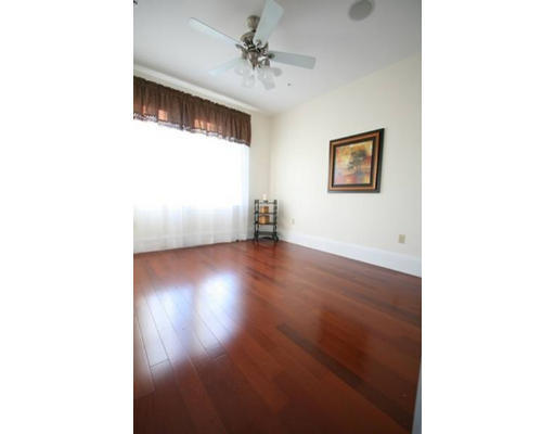 30 Spring Street, Unit 1 Cambridge, MA 02141 - Photo 4 of 8 Gallery Image 4