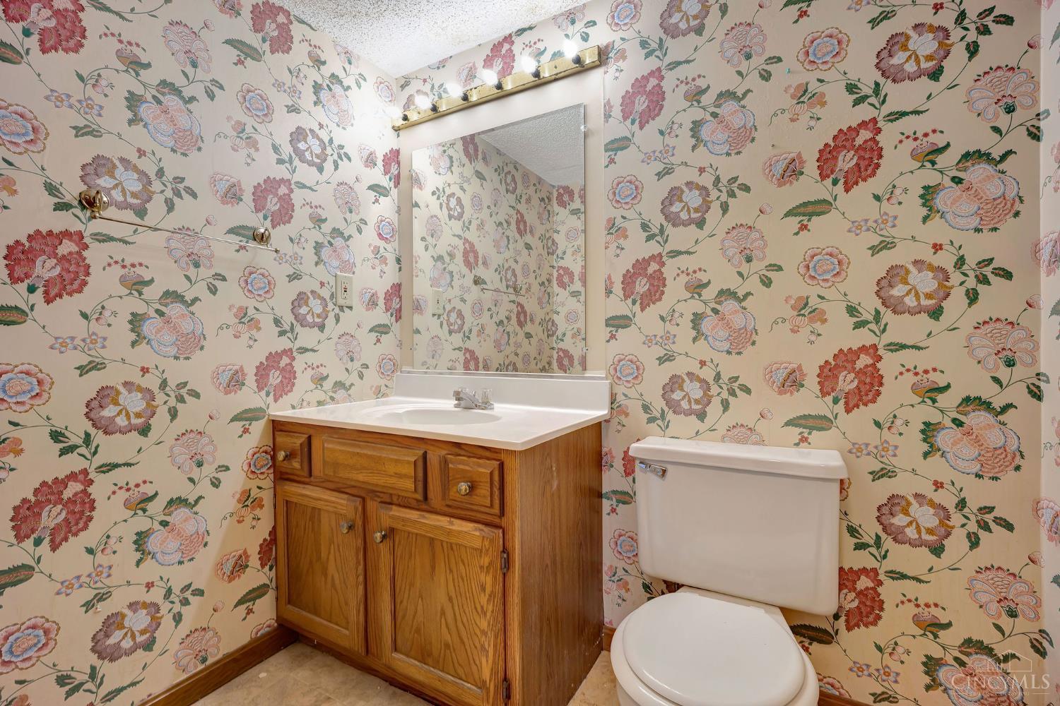 10667 Montgomery Road, Unit 13 Montgomery, OH 45242 - Photo 25 of 36 Basement Bathroom