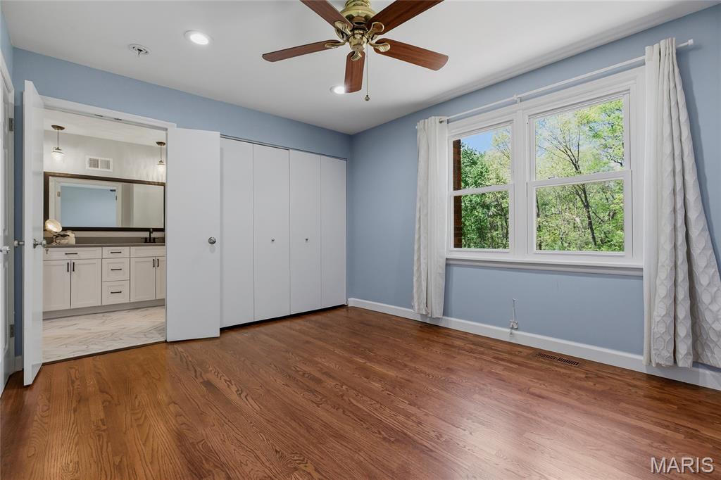 16 Williamsburg Road Creve Coeur, MO 63141 - Photo 30 of 51 Gallery Image 30
