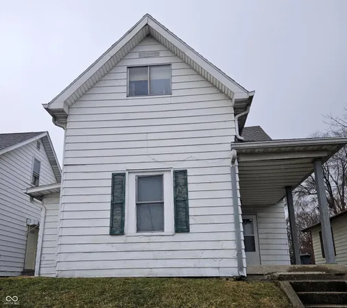 $799 | 1944 Unit A Shelby Street, Indianapolis, IN 46203