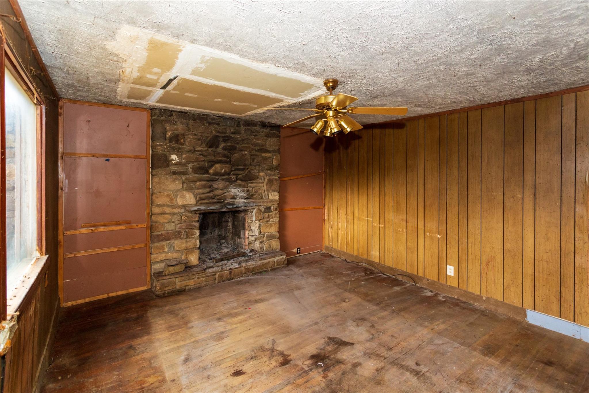 531 Sluder Branch Road Leicester, NC 28748 - Photo 7 of 16 Gallery Image 7