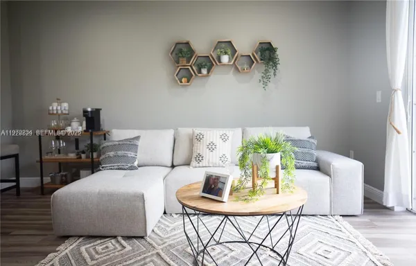 $3,200 | 7941 Catalina Circle, Unit 7941, Fort Lauderdale, FL 33321
