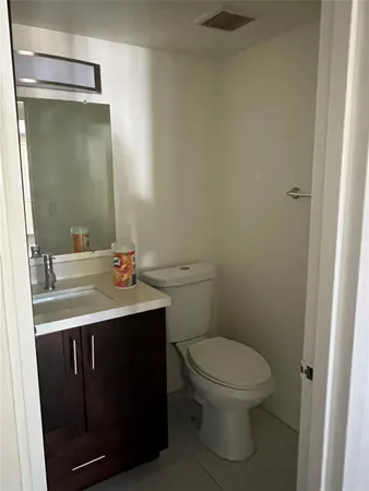 $1,700 | 1800 Sans Souci Boulevard, Unit 332, North Miami, FL 33181