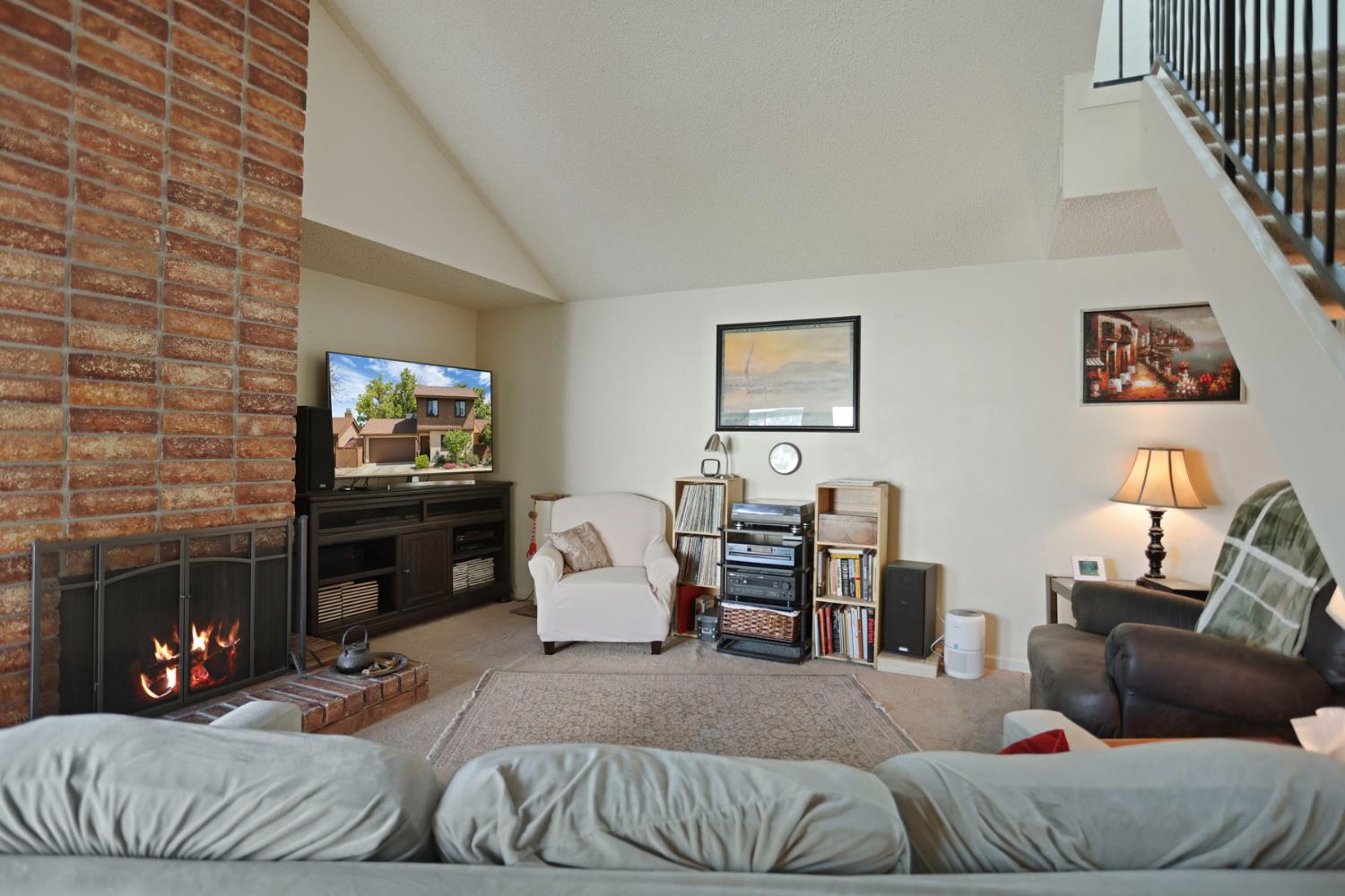 604 Edgebrook Court Modesto, CA 95354 - Photo 8 of 25