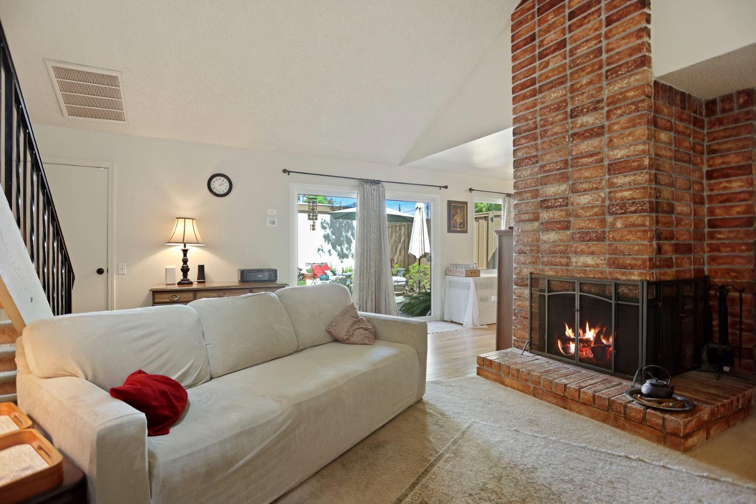 604 Edgebrook Court Modesto, CA 95354 - Photo 9 of 25