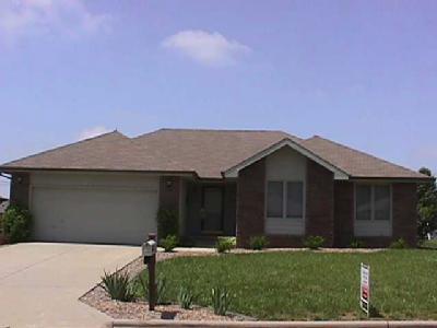 3237 South Fort Avenue Springfield, MO 65807 - Photo 1 of 1 Primary Photo