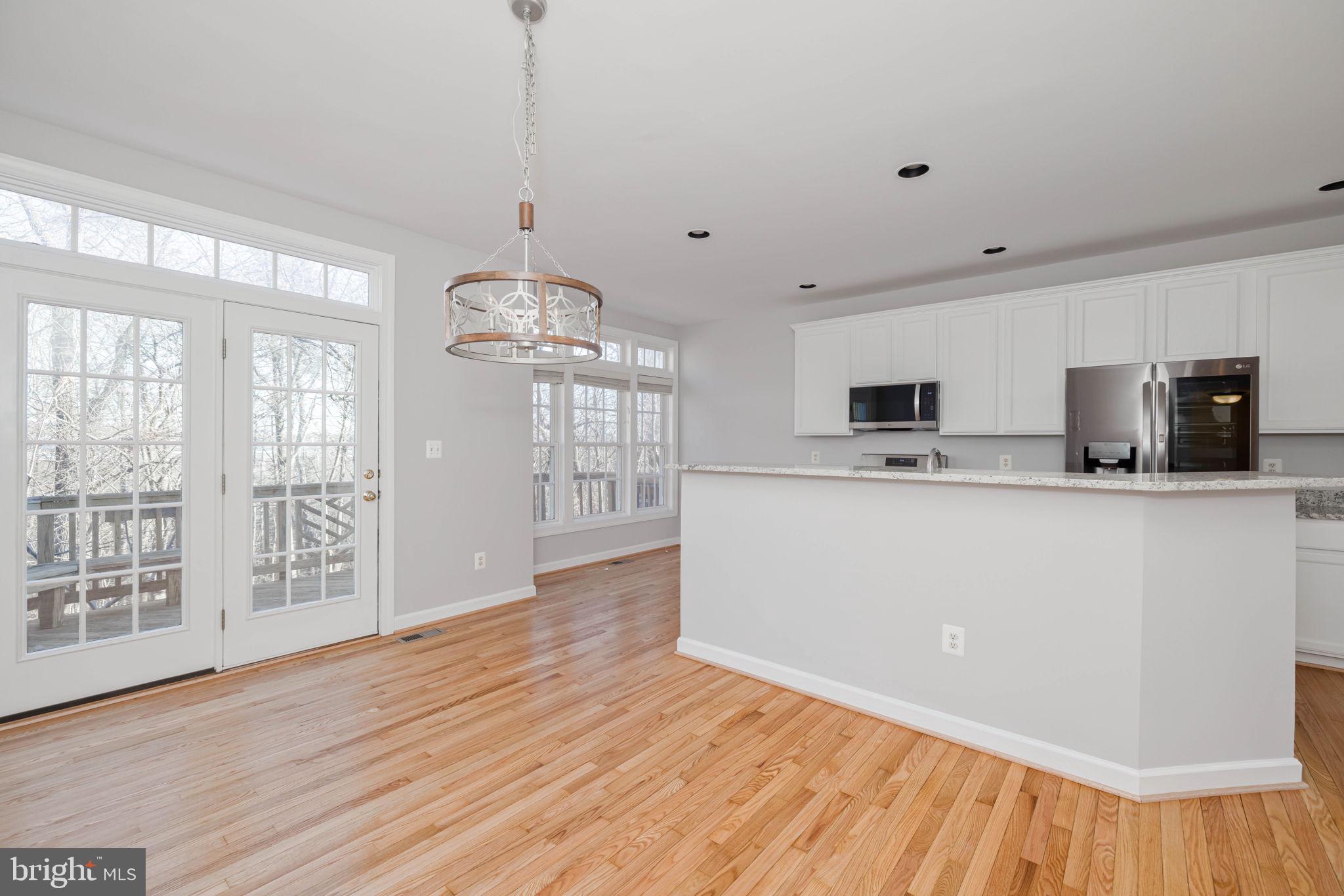 6661 Debra Lu Way Springfield, VA 22150 - Photo 8 of 36 Gallery Image 8