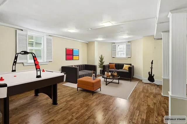 $1,050,000 | 915 11th Street, Sacramento, CA 95814